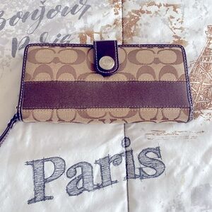 Coach wallet